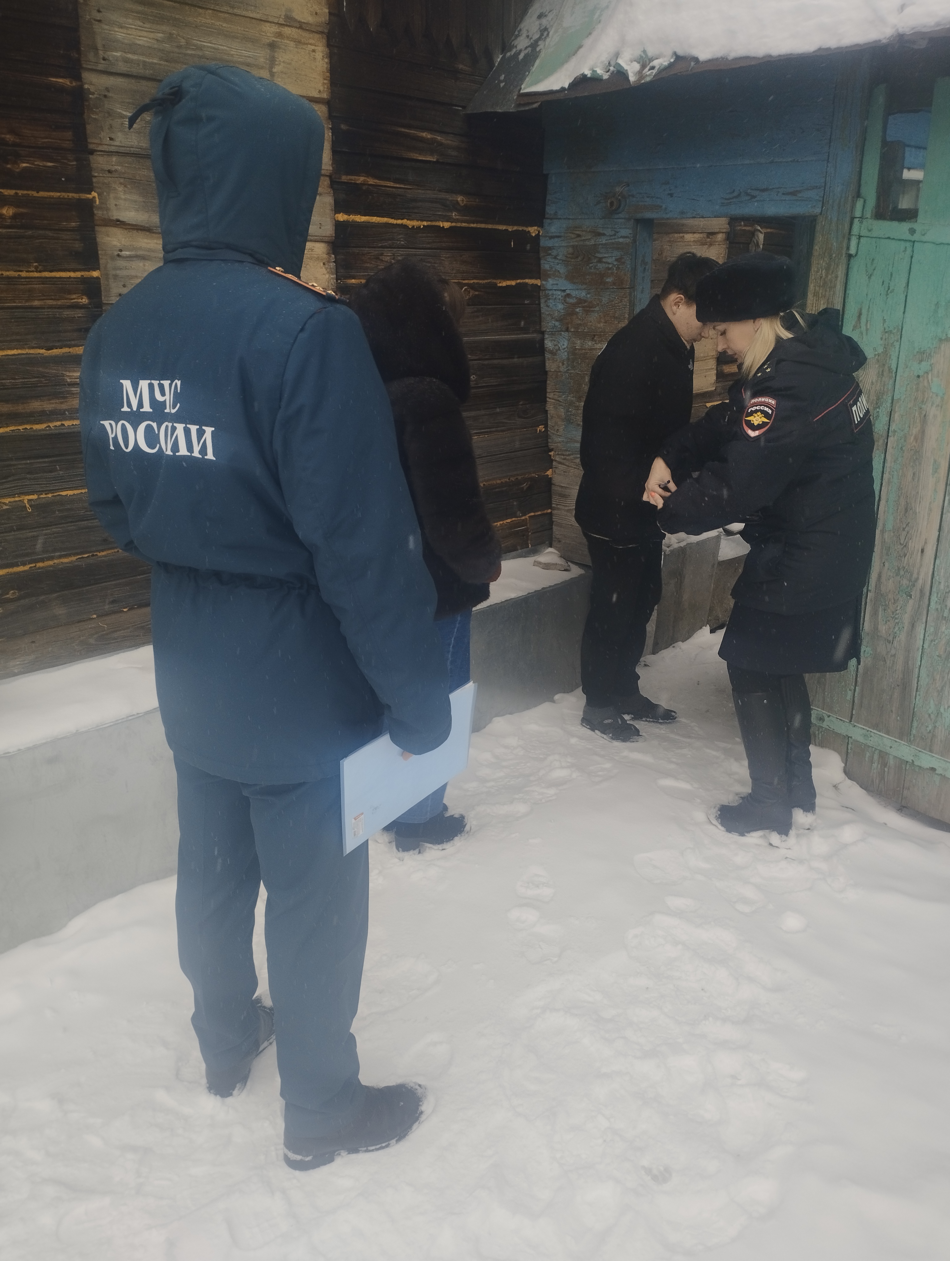 Был организован и проведён Единый день безопасности несовершеннолетних.