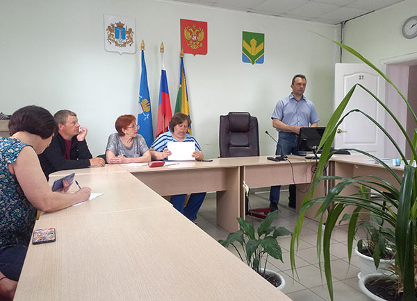 16.06.2022г в здании Администрации МО «Базарносызганский район Центром компетенции в сфере сельскохозяйственной кооперации и поддержки фермеров Ульяновской области проведен обучающий семинар.